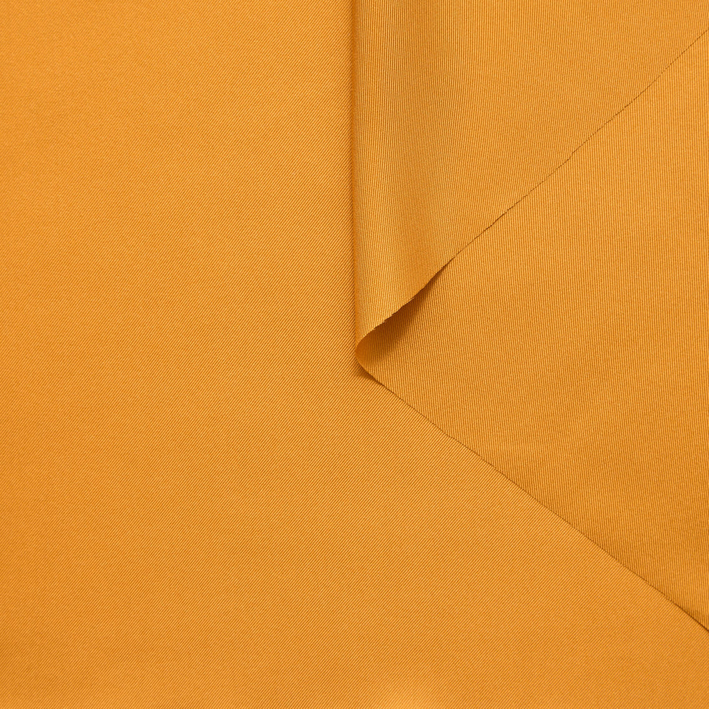 Long sleeve t-shirt in Amber